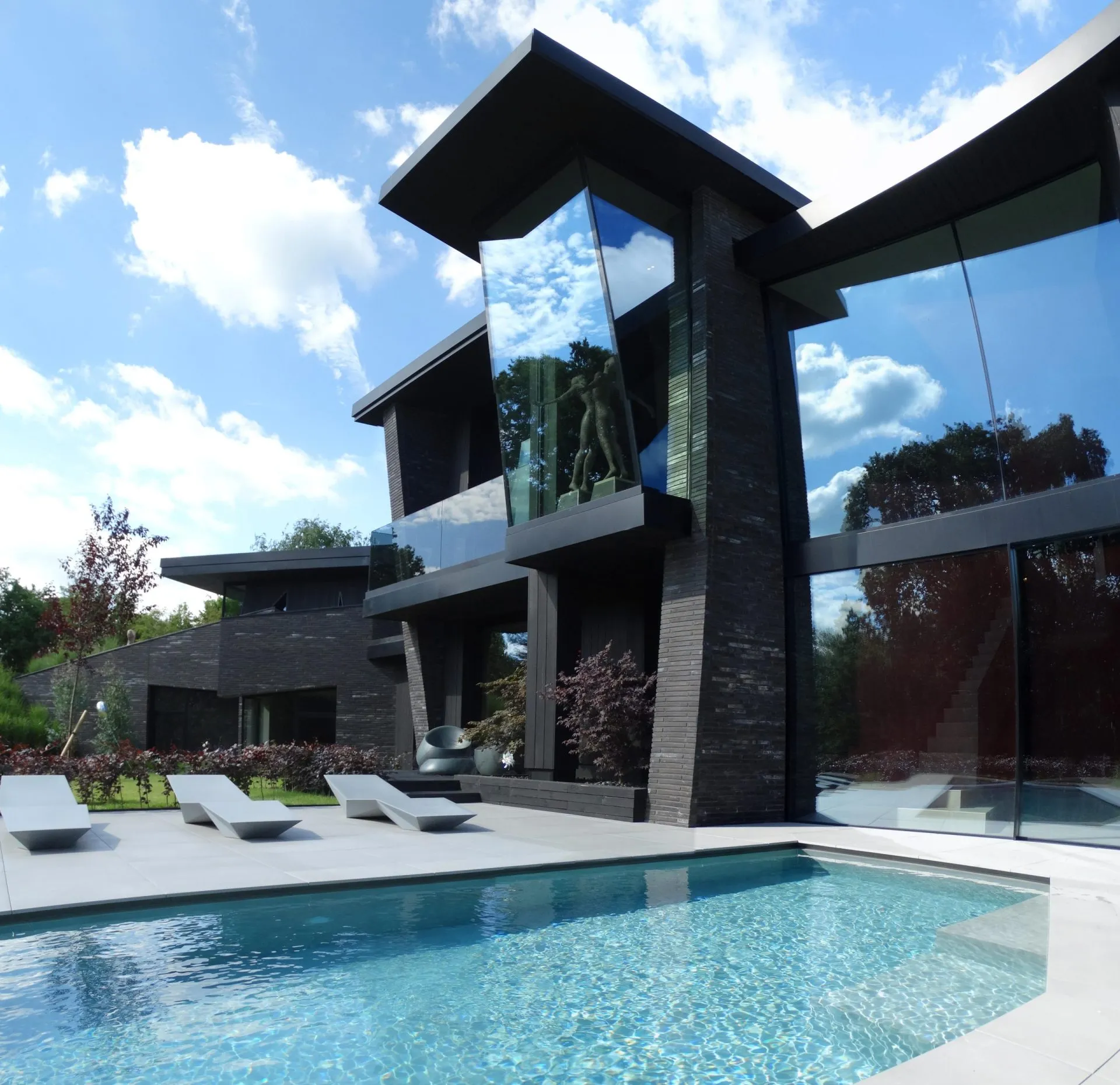 Shards from the rear garden, full-height glazing onto the Sussex landscape
